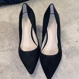 Blocked heel pointy toes heels